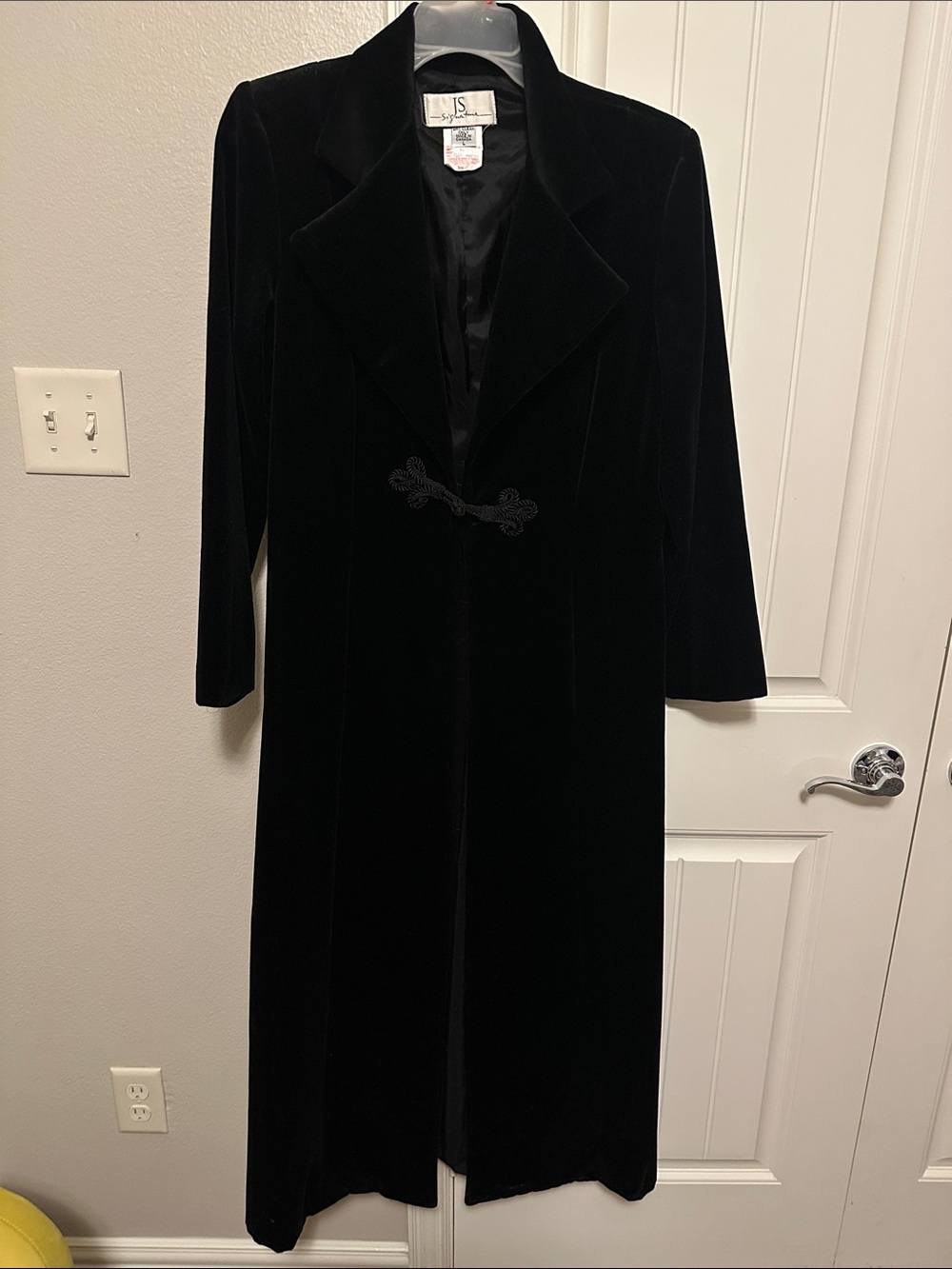 JS Boutique Black Velvet Long Sleeve Coat Dress